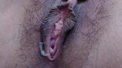 Close up de buceta peluda creampie