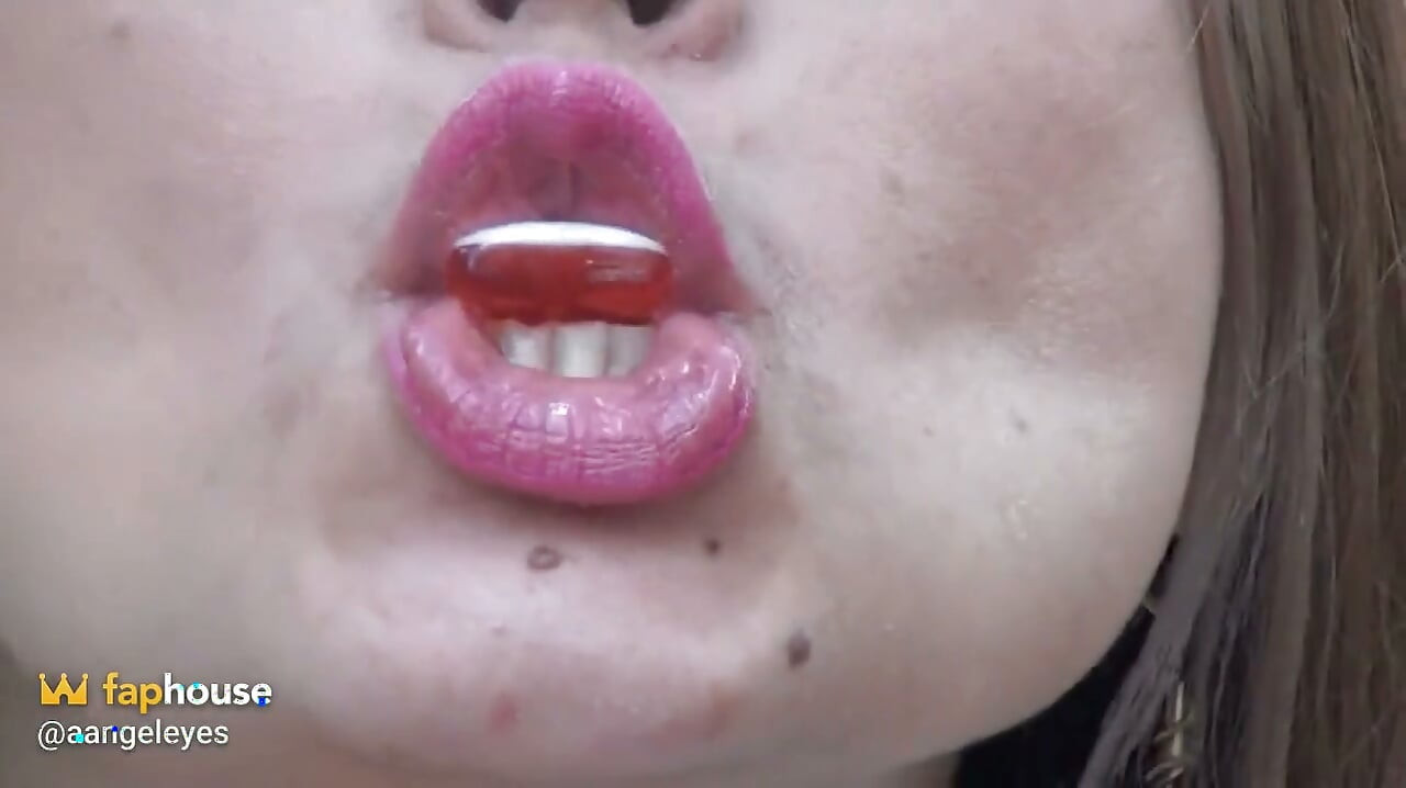 Swallowing Extreme and Big Pig-shaped Rubber Bands