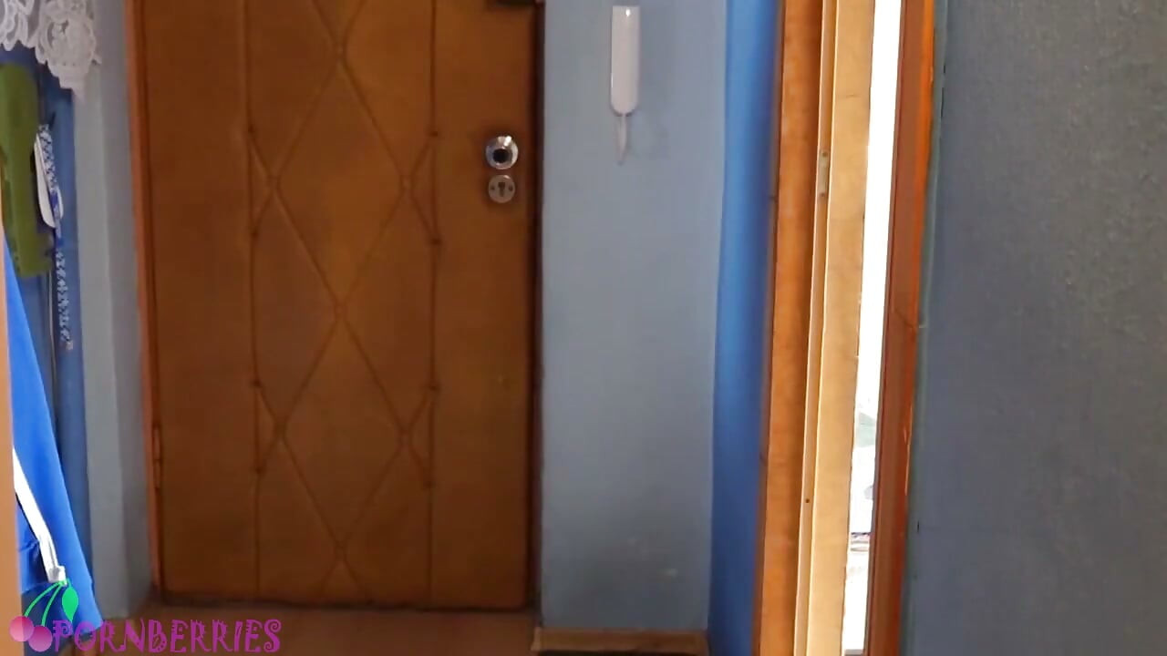 Νεαρός Twink Πείθεται Σκληρά να Κάνει Σεξ μαζί μου