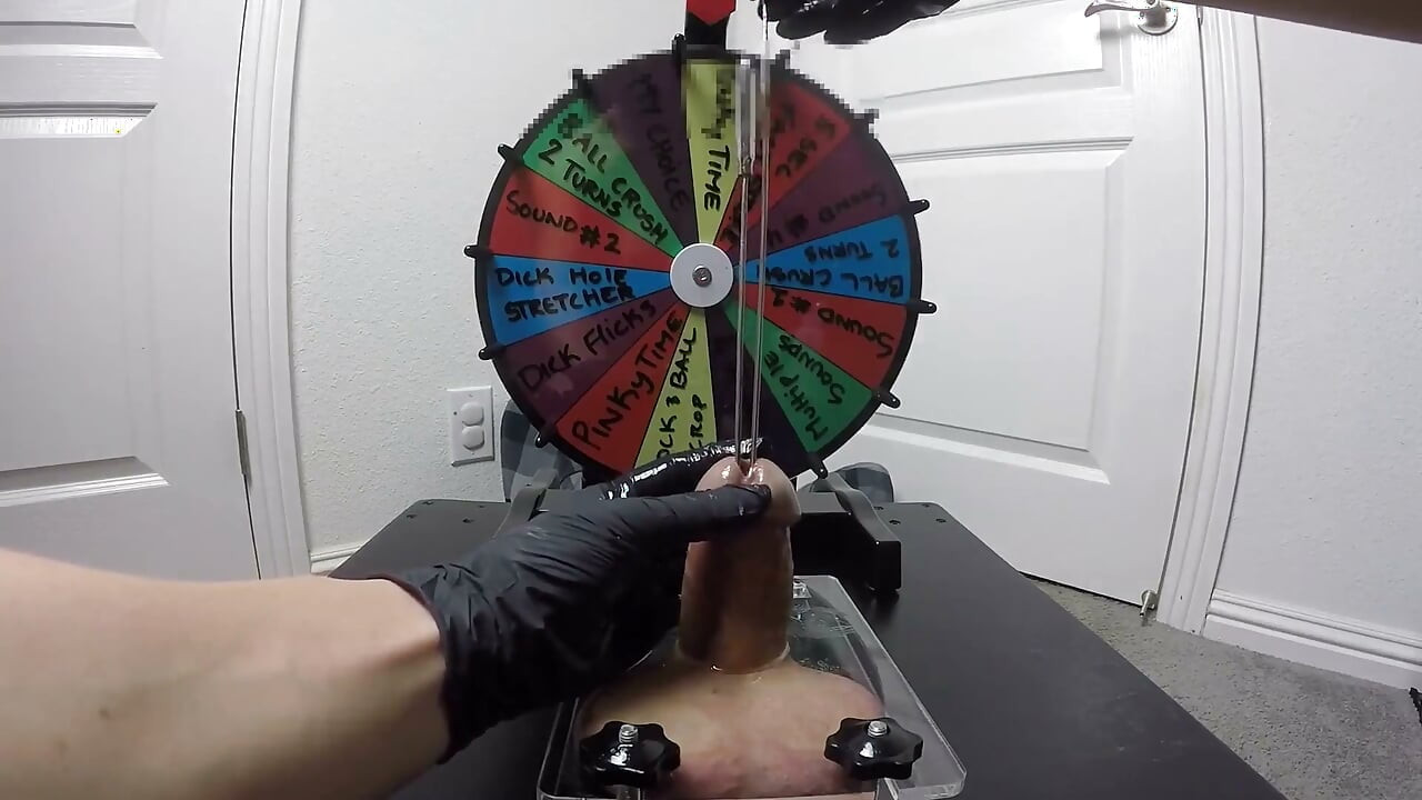 My Stepmom Plays Roulette with My Dick and Squeezes Out All the Juices