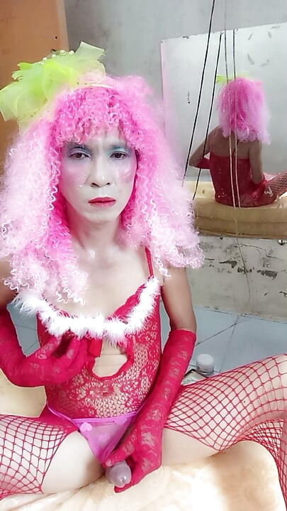 Transgender Le wearing sexy mesh socks porn playing with fake cans