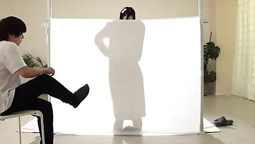 Bagian 2: bermain dengan pasangan yang intens di boneka bayangan! Kuis silhouette perubahan cepat NTR NTR! Dapatkah pacar menebak cosplay pacar kampus dengan benar!? Jika kamu gagal, kamu melakukan seks instan dengan kontol besar!