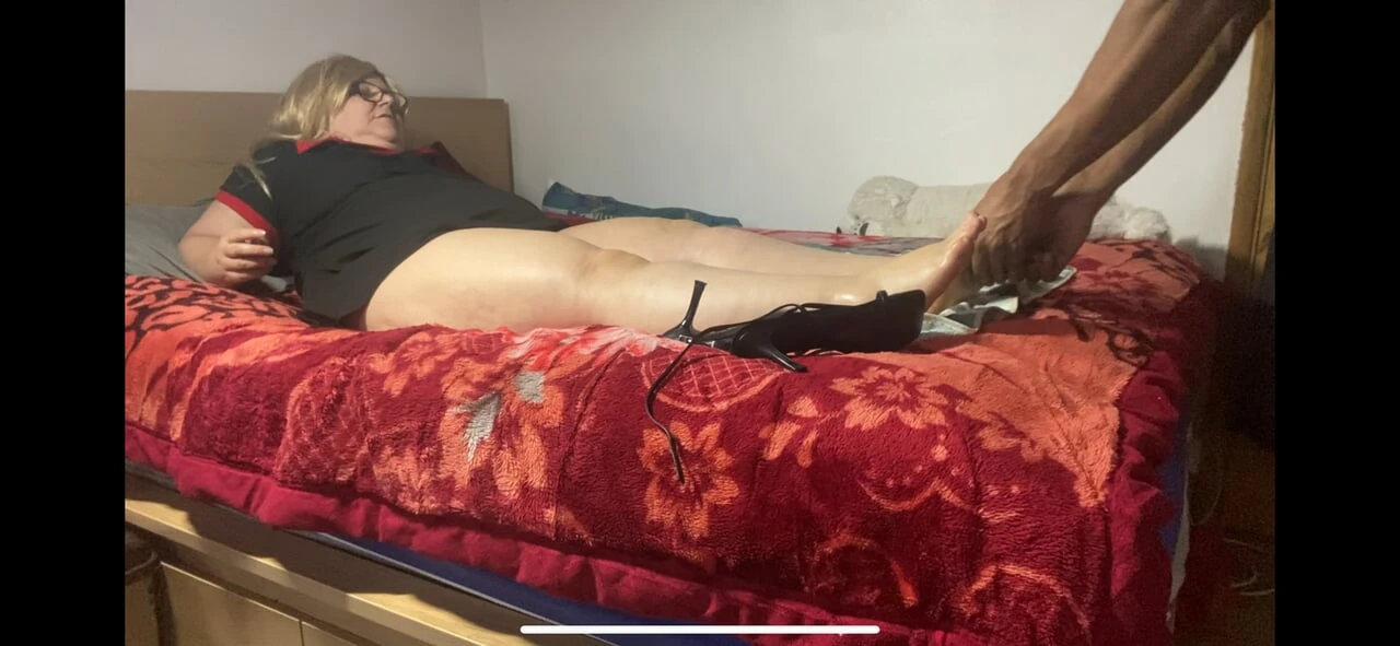 Milf British Mature blonde kinky interracial feet sniffing BBC