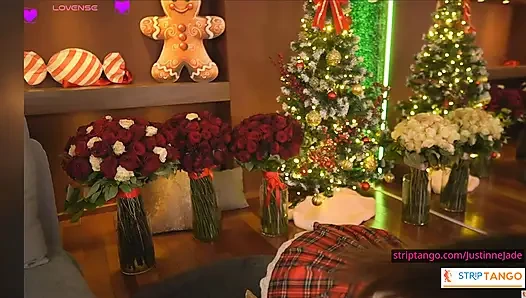 JustinneJade горячее косплей-соблазняние - юбка и носки раздевается, ноги наружу, шаловливое выявление