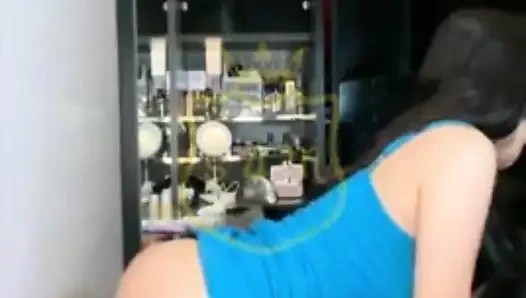 Индонезийские модели с тугой киской и большими сиськами, хотят, чтобы их трахнул Ojol