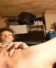 White horny grandma loves to bate for me
