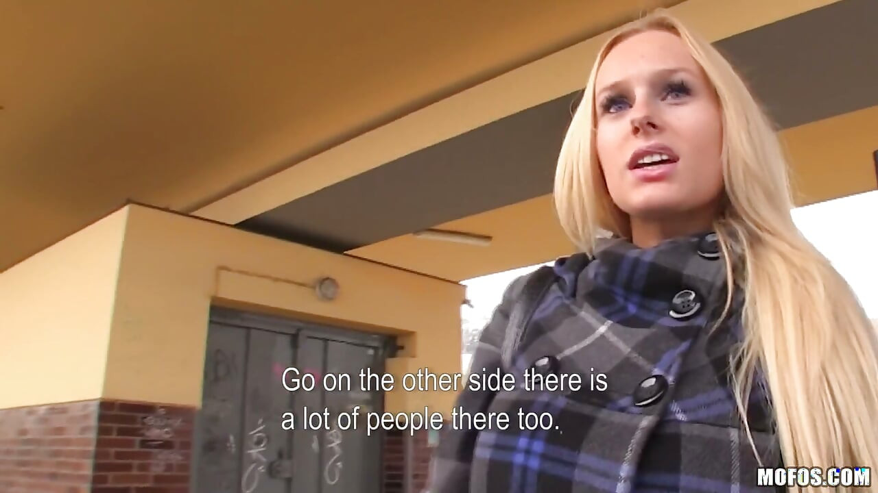 Public Pickups - Athletic Angel Wicky Scores a P'aid Deal with Martin to Strip Her Top & Get Fucked