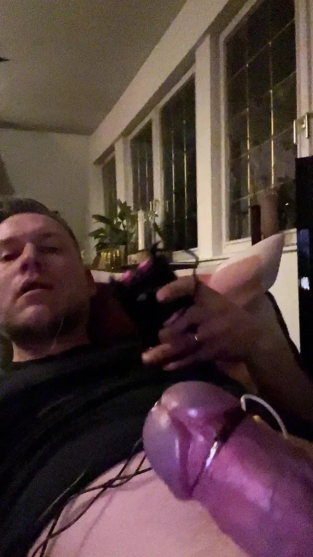 Cumshot with Estim