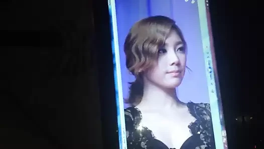 Cum üzerinde taeyeon