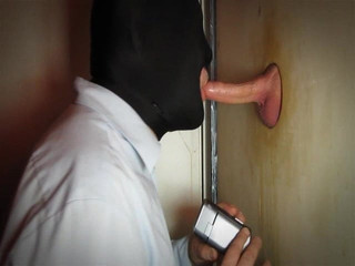 Gloryhole-Blowjob (große Ladung)