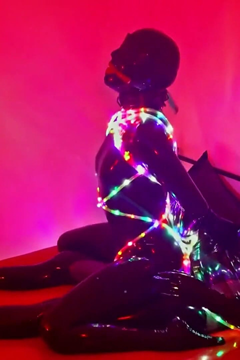แสงไฟพันธนาการ - Alex Latex