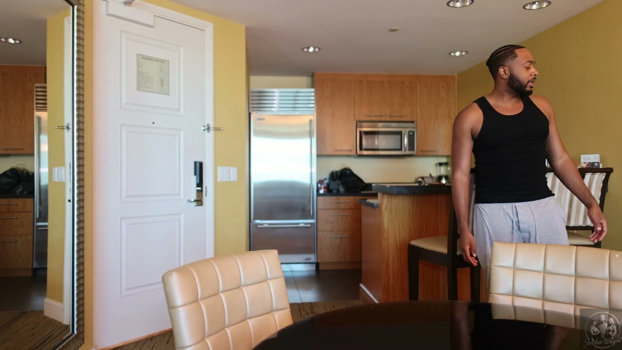 Big Booty Neighbor Bouncing on Cock