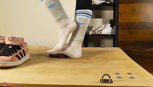 Kontol kampus Adidas menginjak-injak aku lady thaya