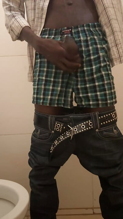 Bro got horny at work he had to beat his meat in the washroom