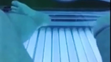 Public jerk in the tanning salon (no Cum)