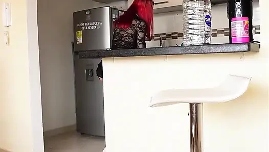 Erkek arkadaşımın en iyi arkadaşının benim gibi bir gotik kızla seks hayalini gerçekleştiriyorum, o da onu emdiğimi çok seviyor