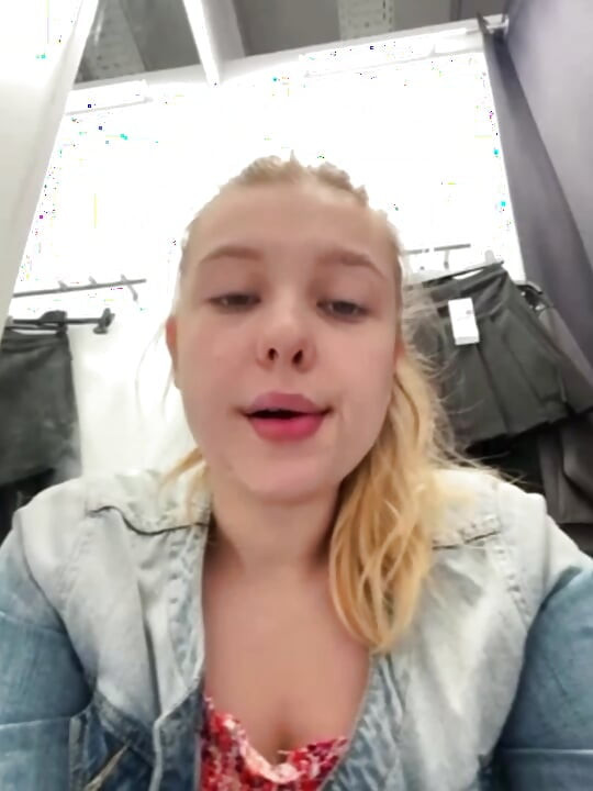 Extrema masturbarse de cerca