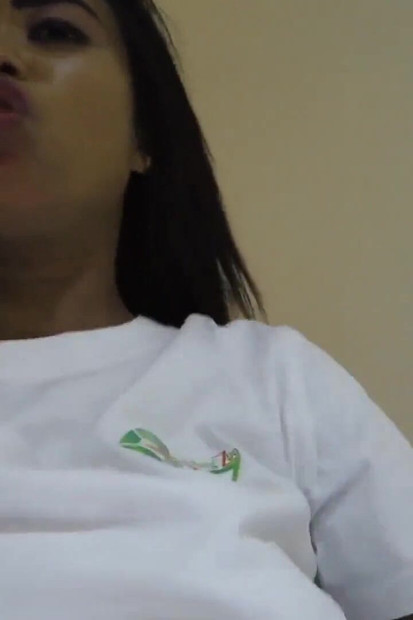 4. Kouzlo pro anál se sexy asijskou teenagerkou