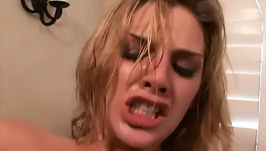 Brianna Love: Schaum, Blowjobs Und Orgasmen