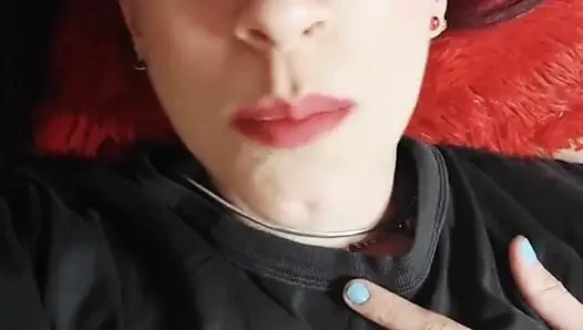 Shyyfxx kızıl saçlı erkek delisi Noel yemeğinden önce kayınbiradesiyle mastürbasyon yapıyor