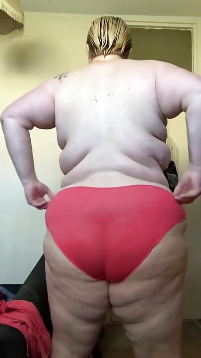Bbwbootyful creaming body after shower