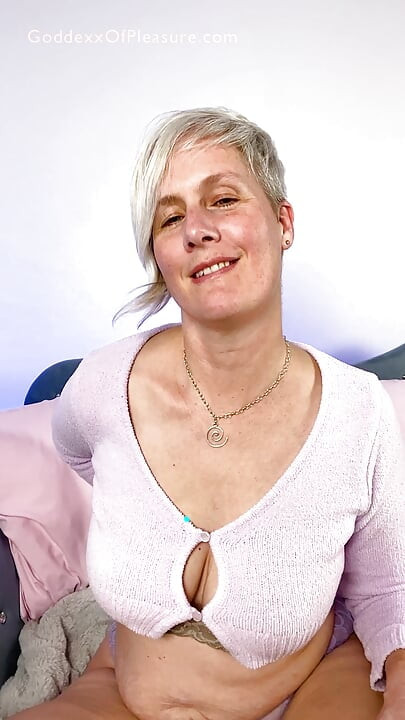 StepMommy Helps Stepson for Being So Good - Hot MILF JOI Countdown