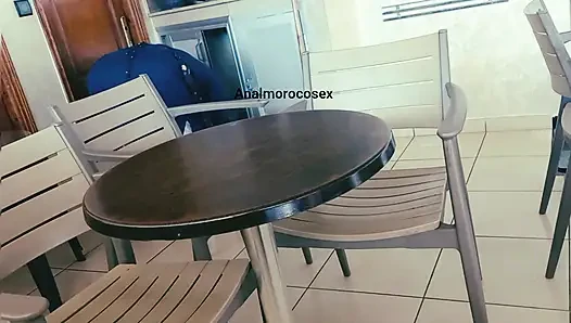 Bir Kafe Temizlikçisi Bir Müşteriye aşık Oldu... Son Her Şeyi Değiştirdi