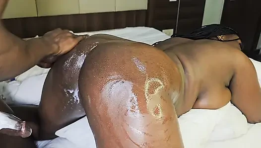 BITTE FICK MICH HART - 70-JÄHRIGE MILF-STIEFMUTTER BITTET STIEFSOHN