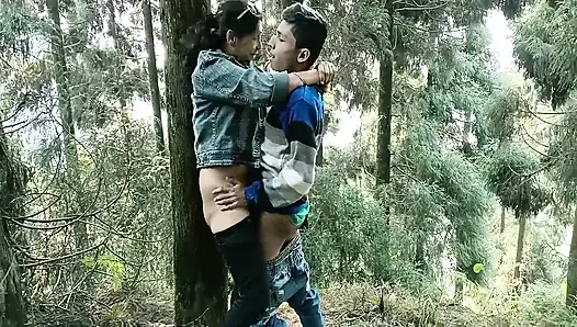 18 Year Old Indian College Boy Hot Sex with Mature Desi Bhabhi Punam