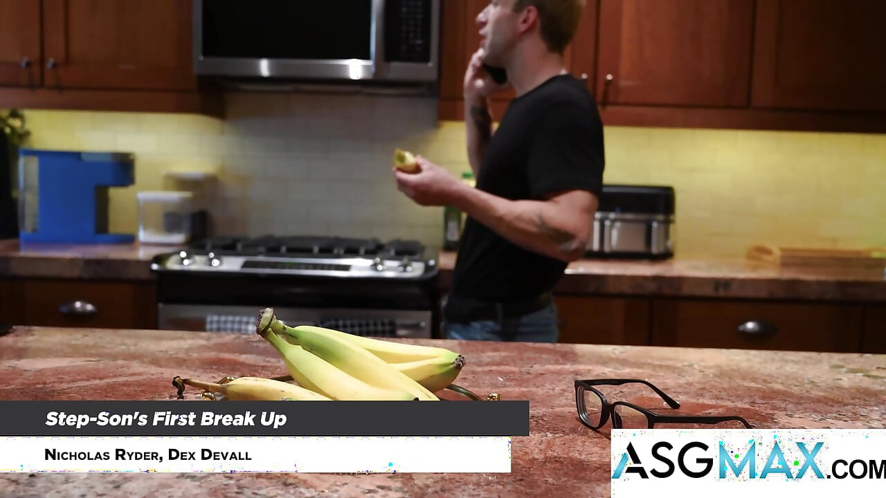 FAMILY CREEP - Muscle Hunk Stepdads Compilation