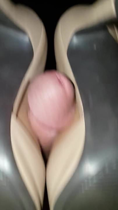 Heel fuck in pantyhose