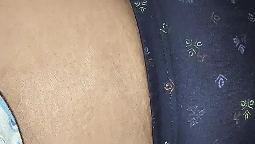 Большая грудь Кералы Фатима дрочит хуй Mallu