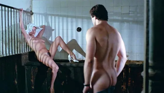 Karine Gambier, scène de sexe nue sur scandalplanet.com