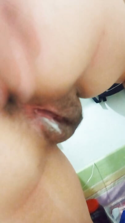 CREAMPIE - After sitting a lot, I rest with my pussy full of milk