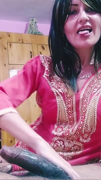 Ključni trenutak iz "SAN POLUSESTRE O POLUBRAĆI IGRA KURCA SE OSTVARUJE"