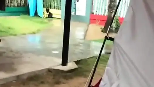 Viral 2021, ich habe die Truppe meines freundes mitten bei einem Fotoshooting verrückt gemacht