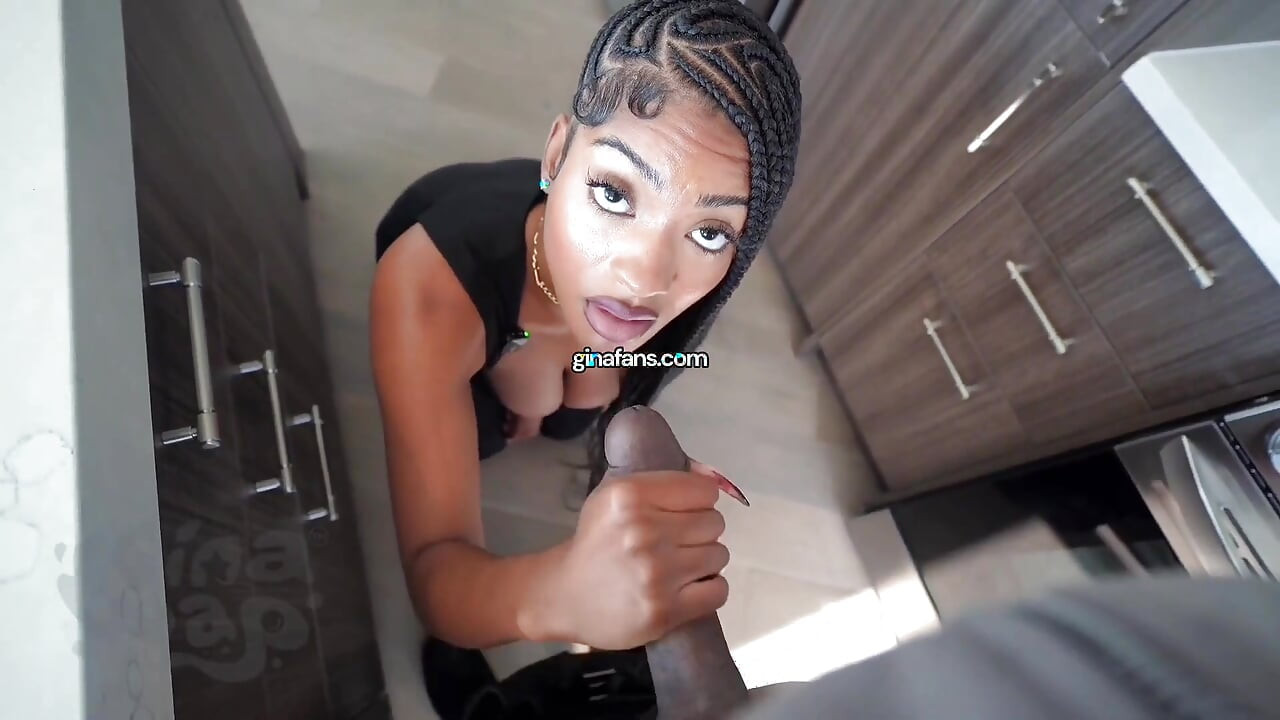 Young Hot Real Estate Agent Agreed to a Side Job