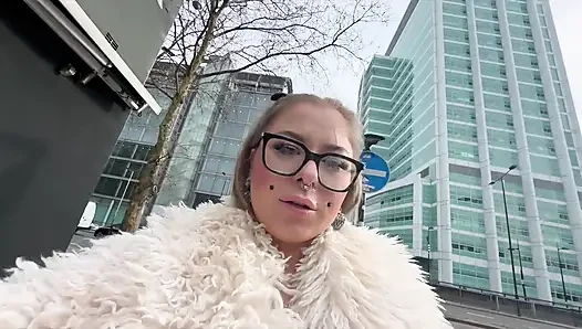 Sandie Candy Cumwalk