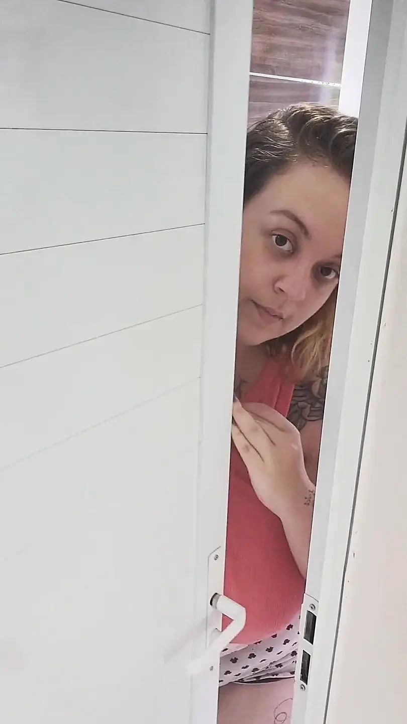 Người Hàng Xóm Mới Xứng Đáng Với Sự Hiếu Khách Tốt Nhất Của Tôi