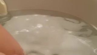 Wife washes her pussy