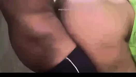 Afrikalı ev yapımı arka bahçede komşumla sert sikişiyor
