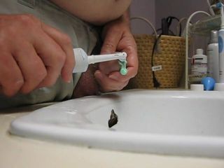 Pasta de dente para sensibilidade na uretra