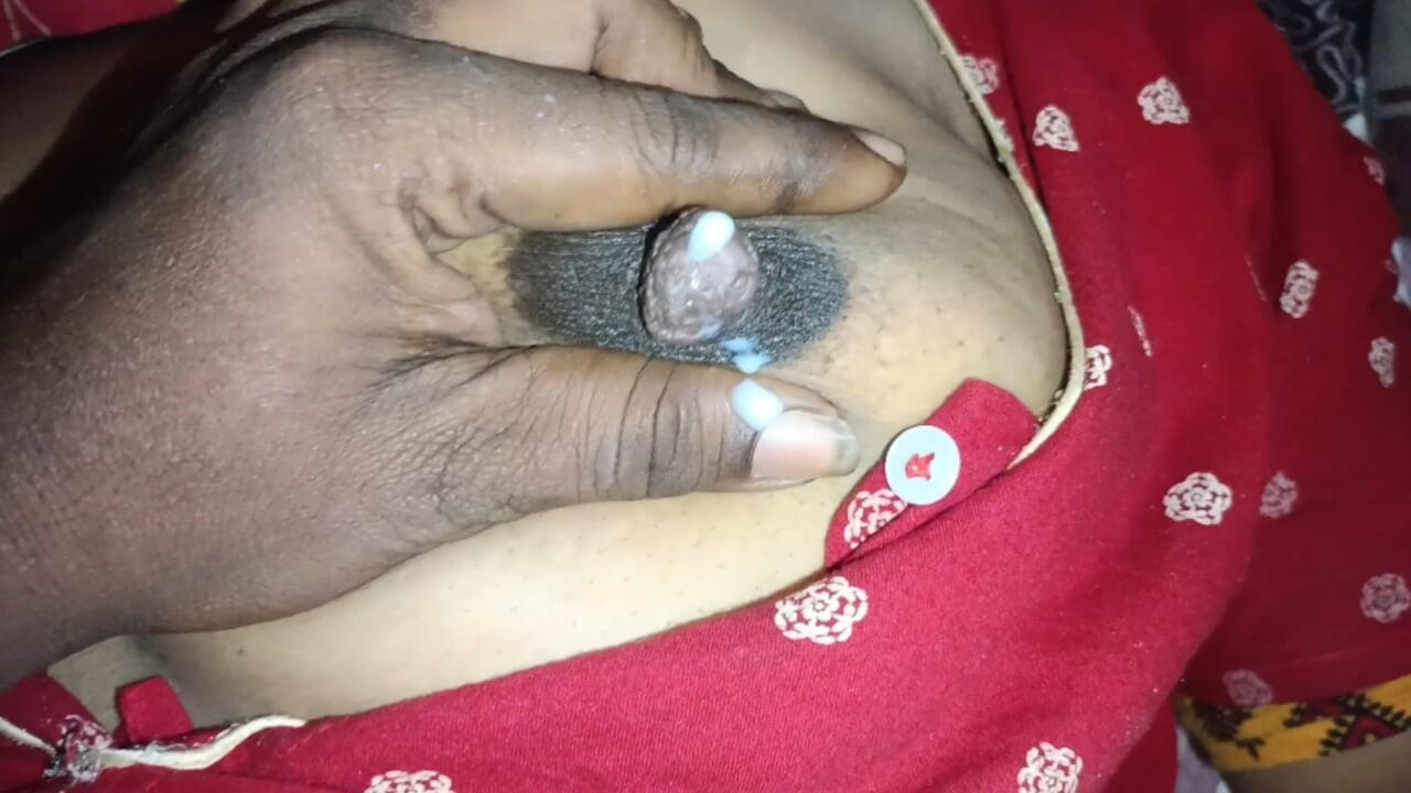 Naukar ghar ka malik ka biwi Ko Kiya chudai aur dudh nikal Diya
