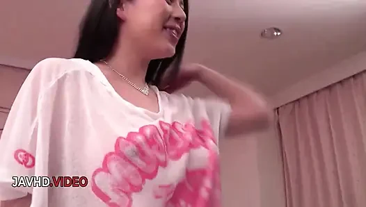 Japon tanrıça Risa Shimizu sert seks ve seksi döllemelerle kamerada canlı