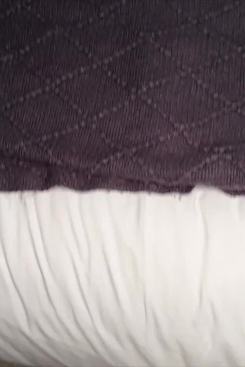 Jenn Cameron evde tek başına vibratör seansı
