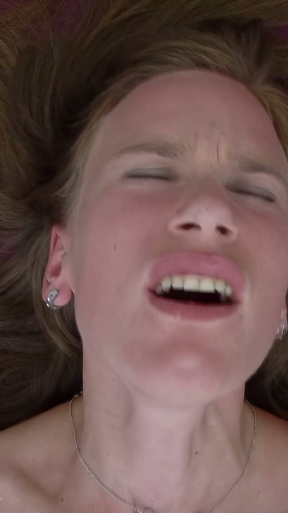 De vuile verlangens van een Tsjechisch orgasme 52 zwangere milf - kan haar niet van die D afhouden!