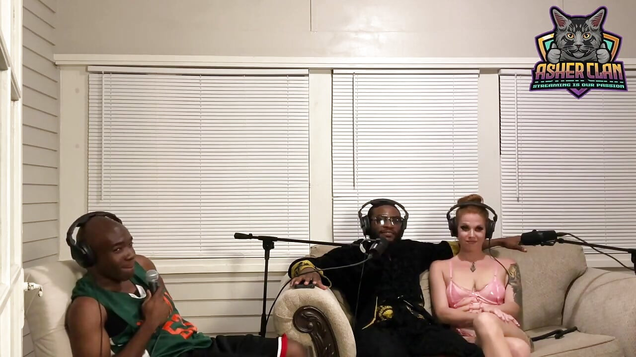 The Fox and the Hounds - Foxi Vixen Joins Mrflourish and Guys for Some Wild Adult Talk Podcast