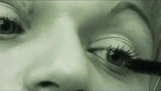 Красивые трахи с женами-милфами и мужьями с большими членами в любительском видео