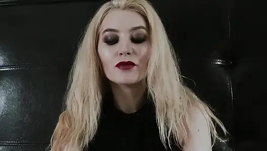 Поразила любовь