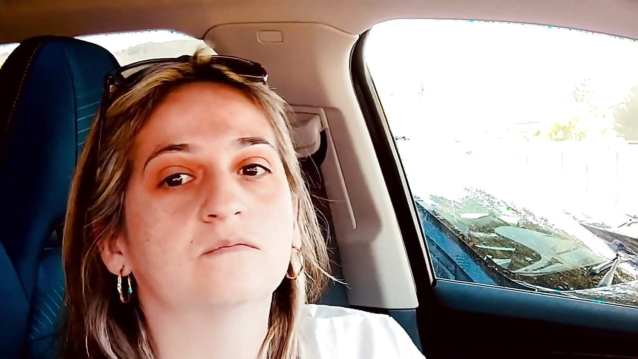 내 가장 친한 친구와 함께 웨딩드레스를 찾으러 가고... 그러다 결국 나랑 섹스하게 돼... 내가 얼마나 창녀가 되었는지.